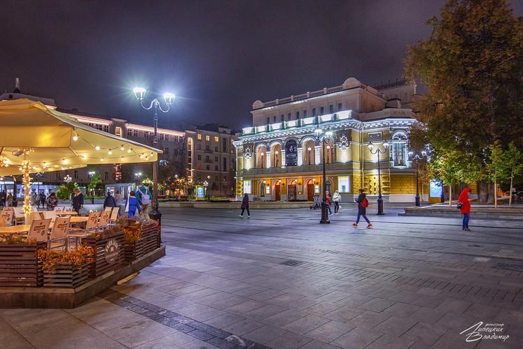 Автобус| Под сенью старых дубов и над водами Волги