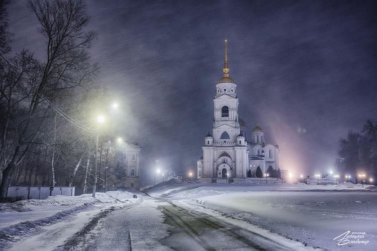 Автобус | По молочным  рекам к шоколадным берегам на Рождество (промо)