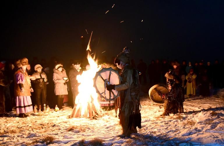 Колымский тракт: где каждый поворот — встречный взгляд с прошлым